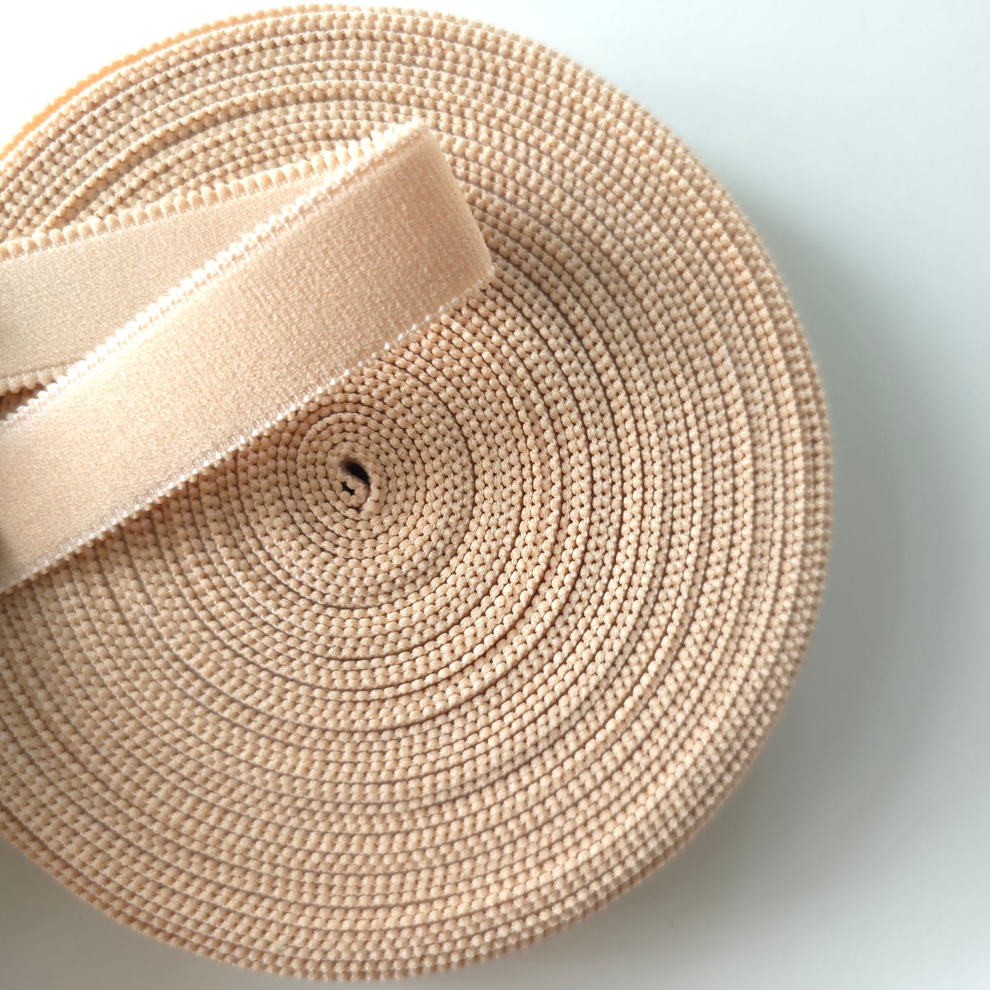 Lenču gumija 20mm - Beige