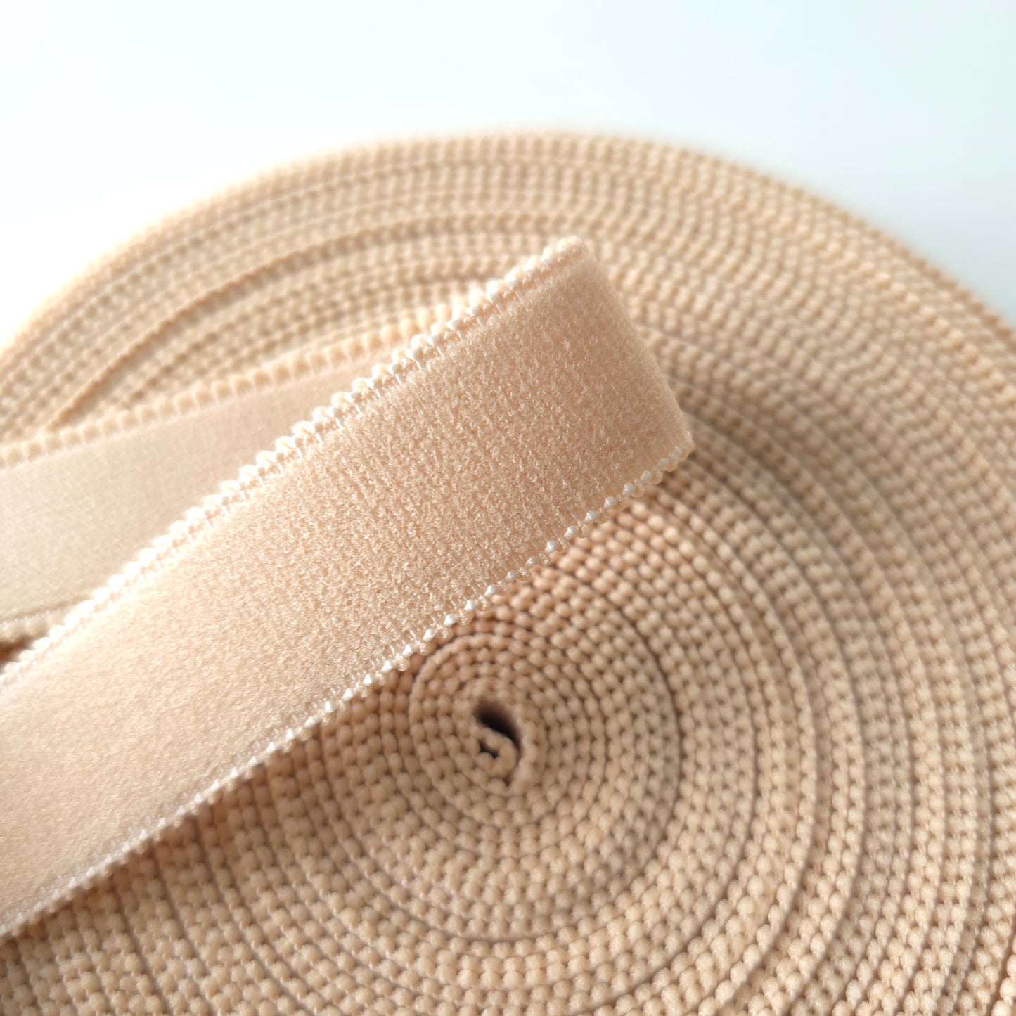 Lenču gumija 20mm - Beige