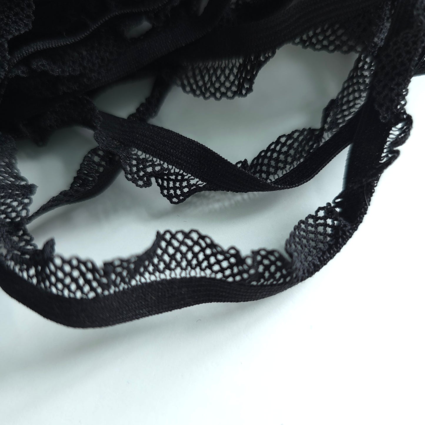Elastīga apdares gumija 12mm - Black
