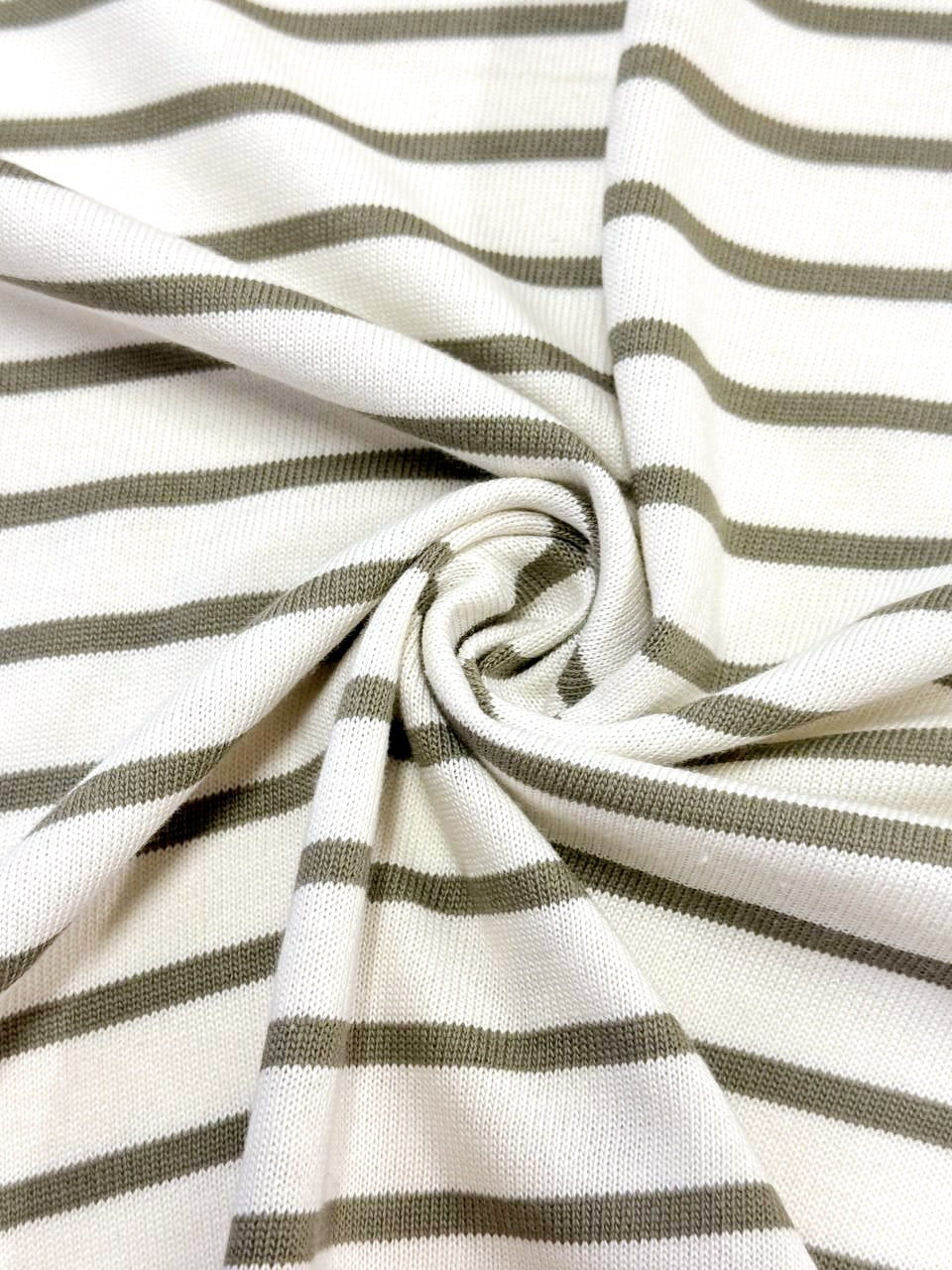 Kokvilnas trikotāža - KHAKI STRIPE