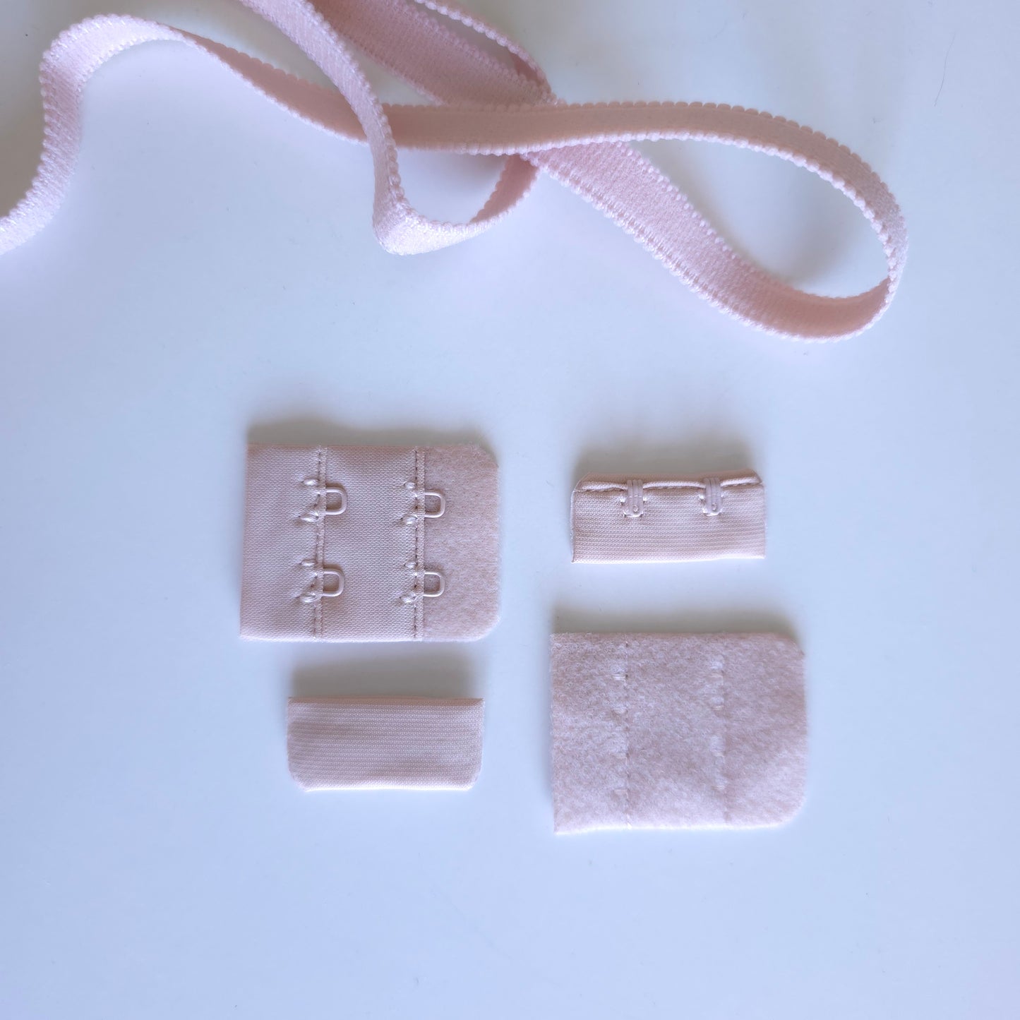 Aizdare - Creamy Peony